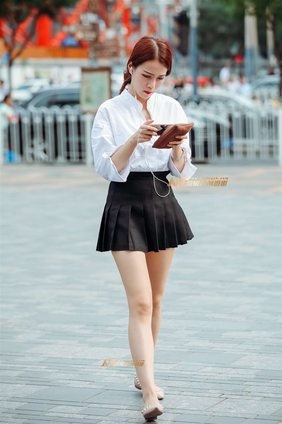 图片[3]-我已拜倒在你石榴裙下-街拍流行馆