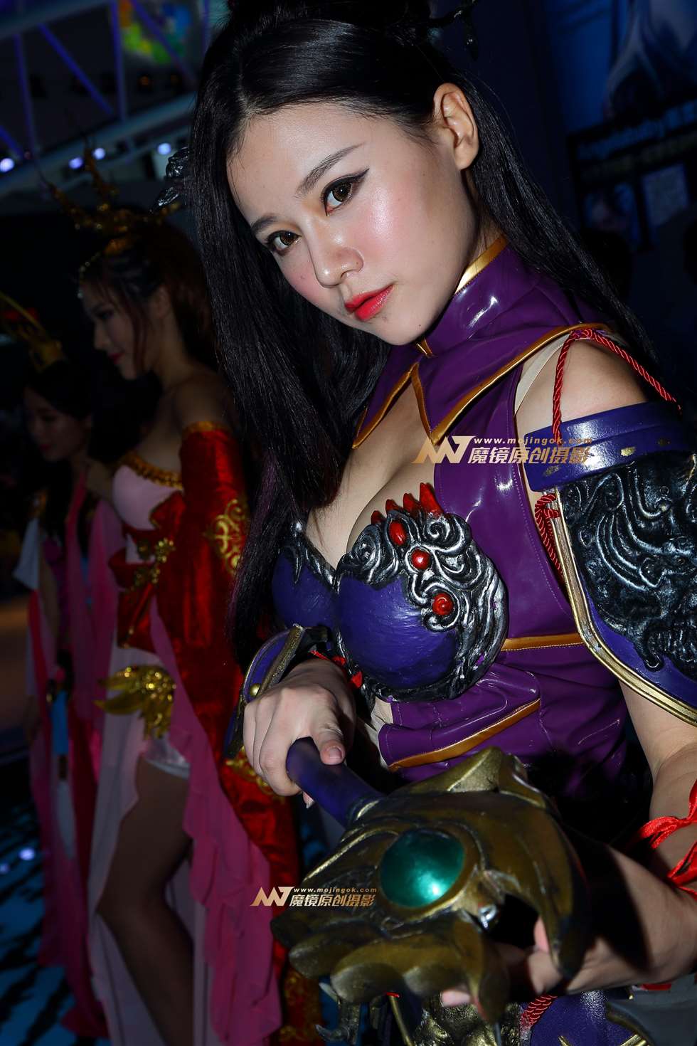 图片[1]-蓝色盔甲美胸cosplay-街拍流行馆