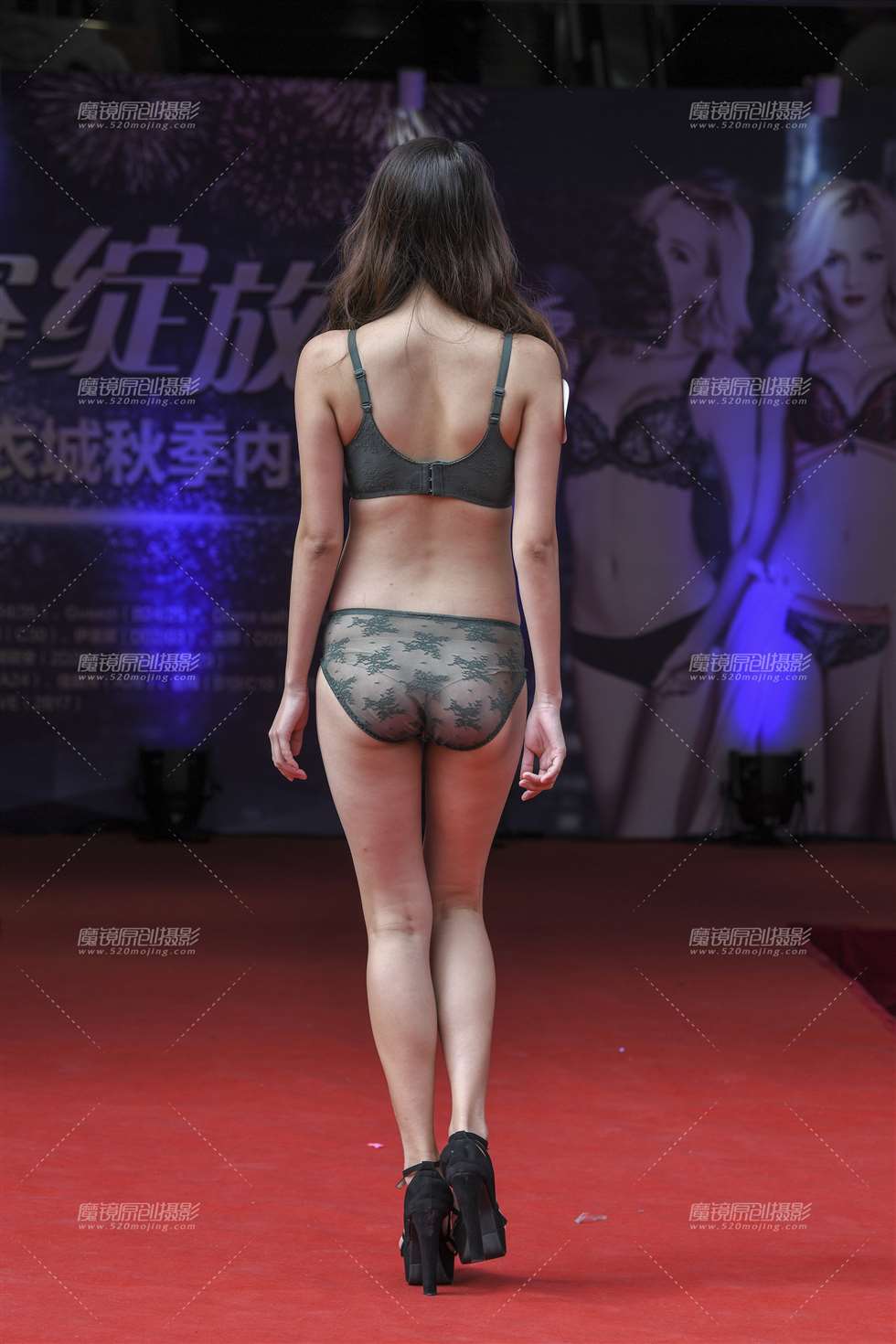 图片[2]-内衣秀03-街拍流行馆