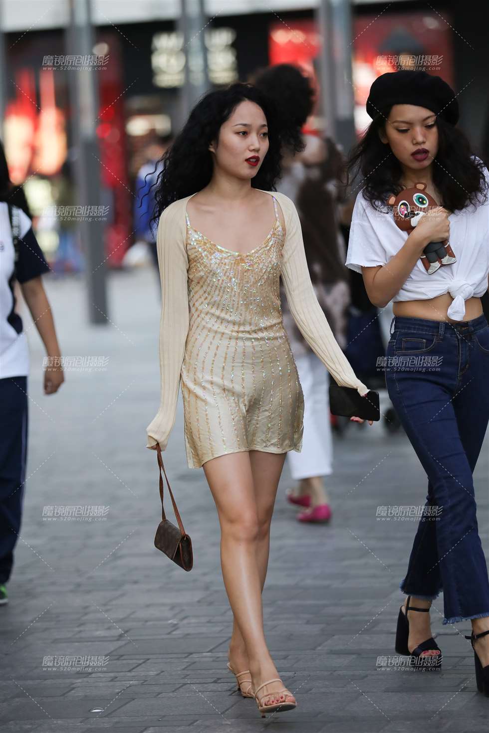 图片[3]-丝滑贴身的触感-街拍流行馆