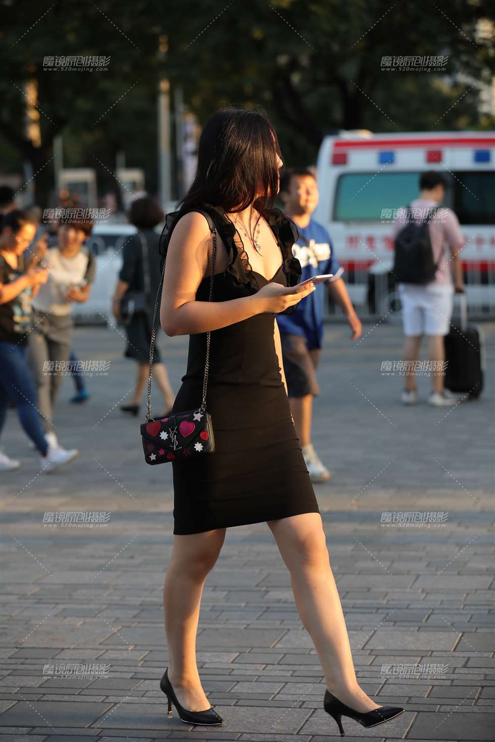 图片[5]-丰满性感曲线-街拍流行馆