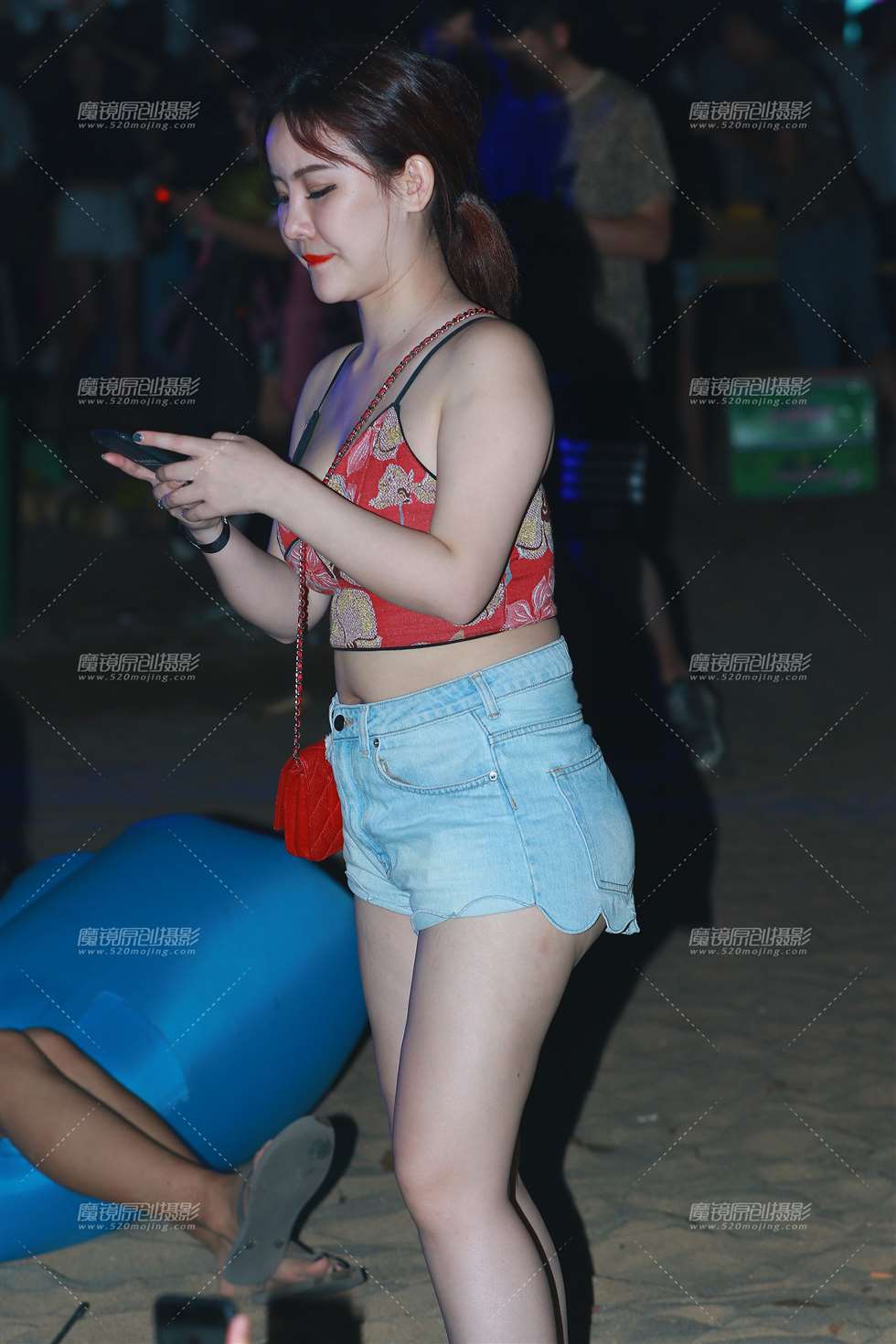 图片[5]-夜闪，性感丰满美女-街拍流行馆