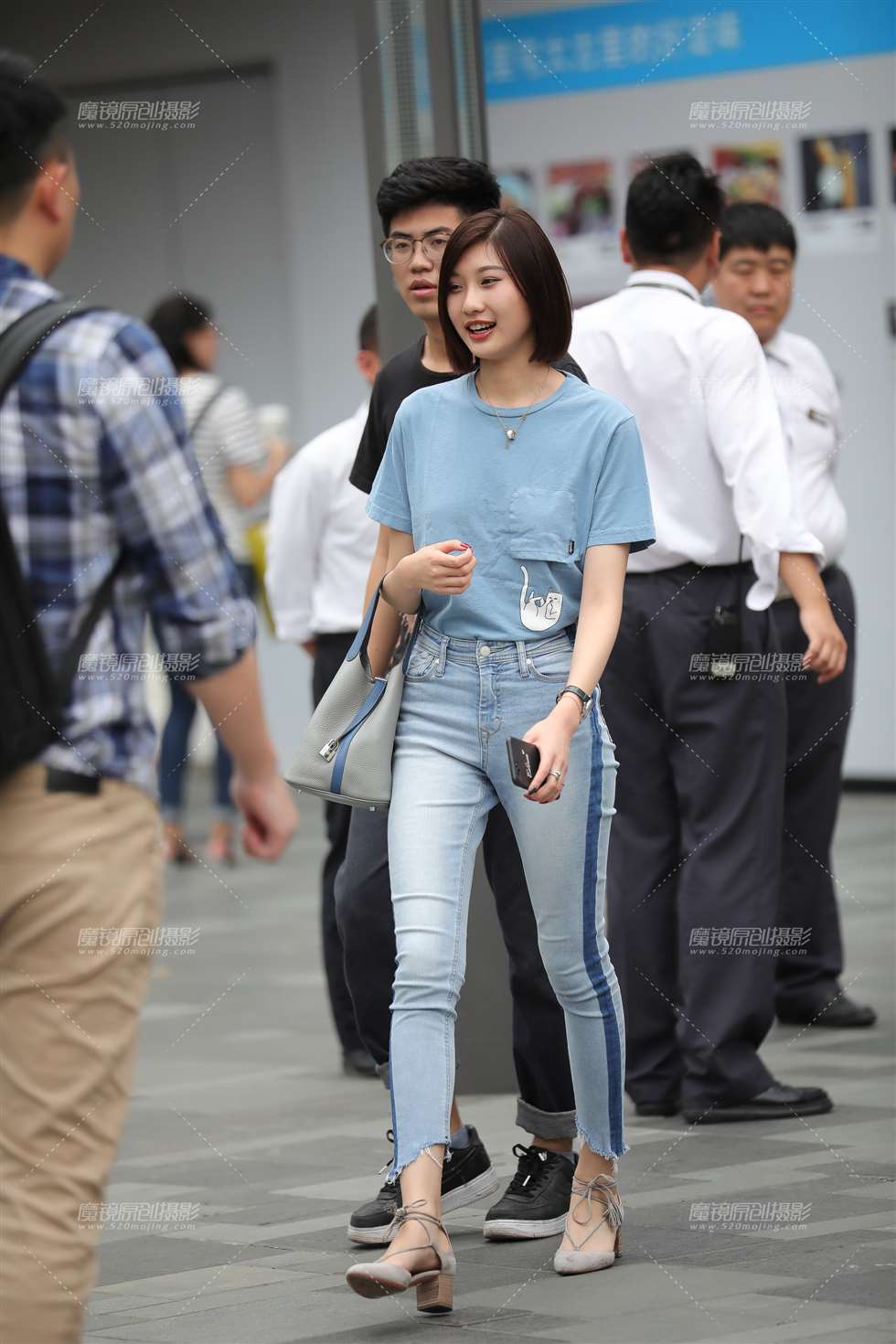 图片[4]-长腿清秀美眉-街拍流行馆
