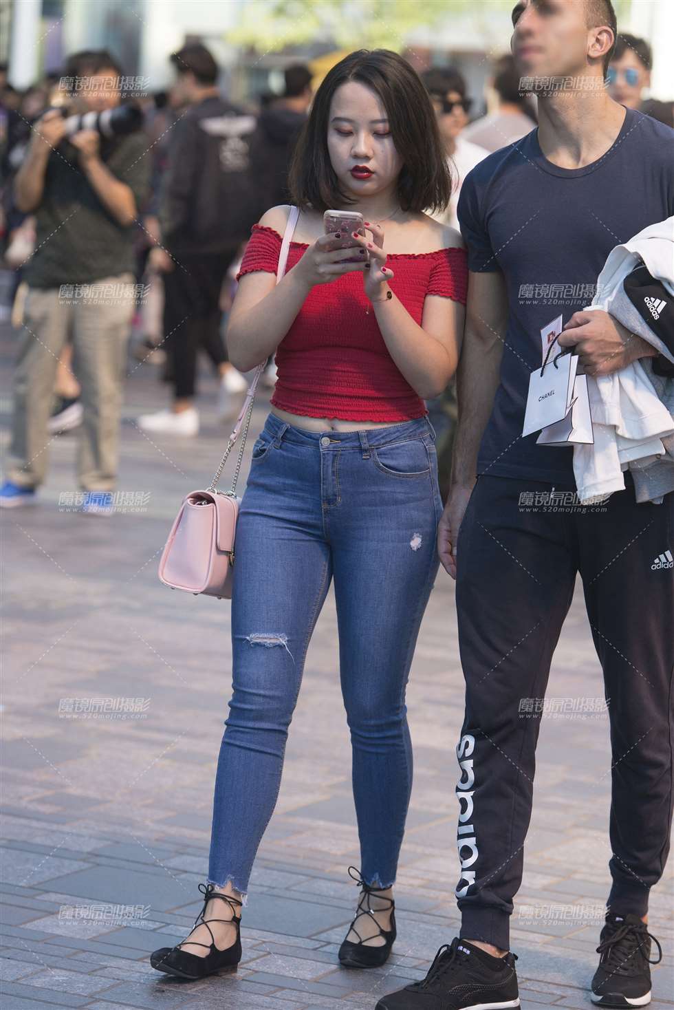 图片[1]-丰满牛仔裤-街拍流行馆