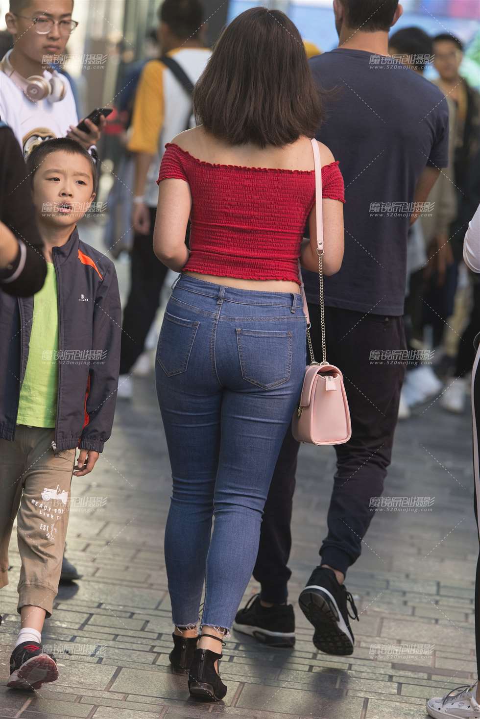 图片[3]-丰满牛仔裤-街拍流行馆