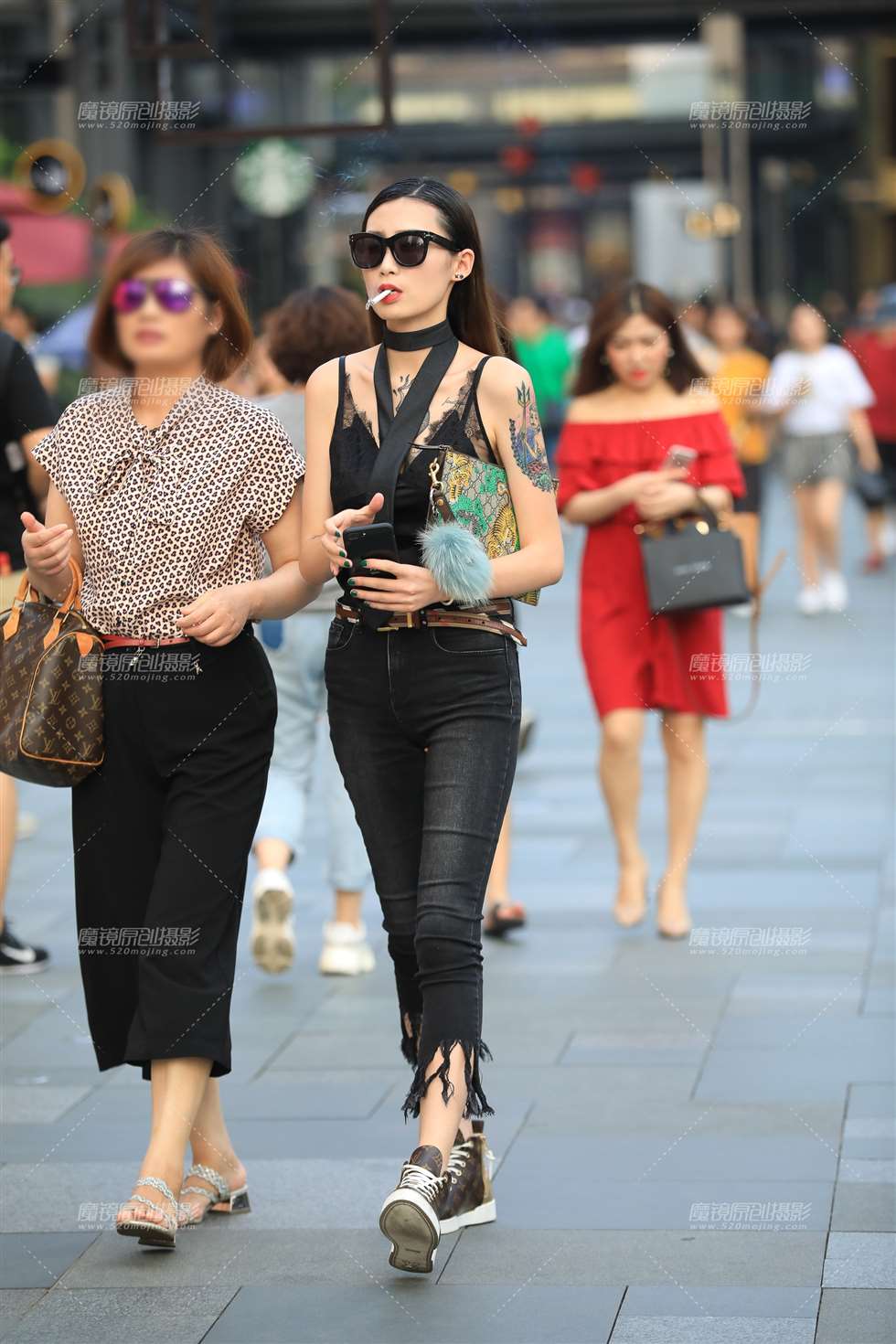 图片[3]-她应该有很多的是非吧？-街拍流行馆