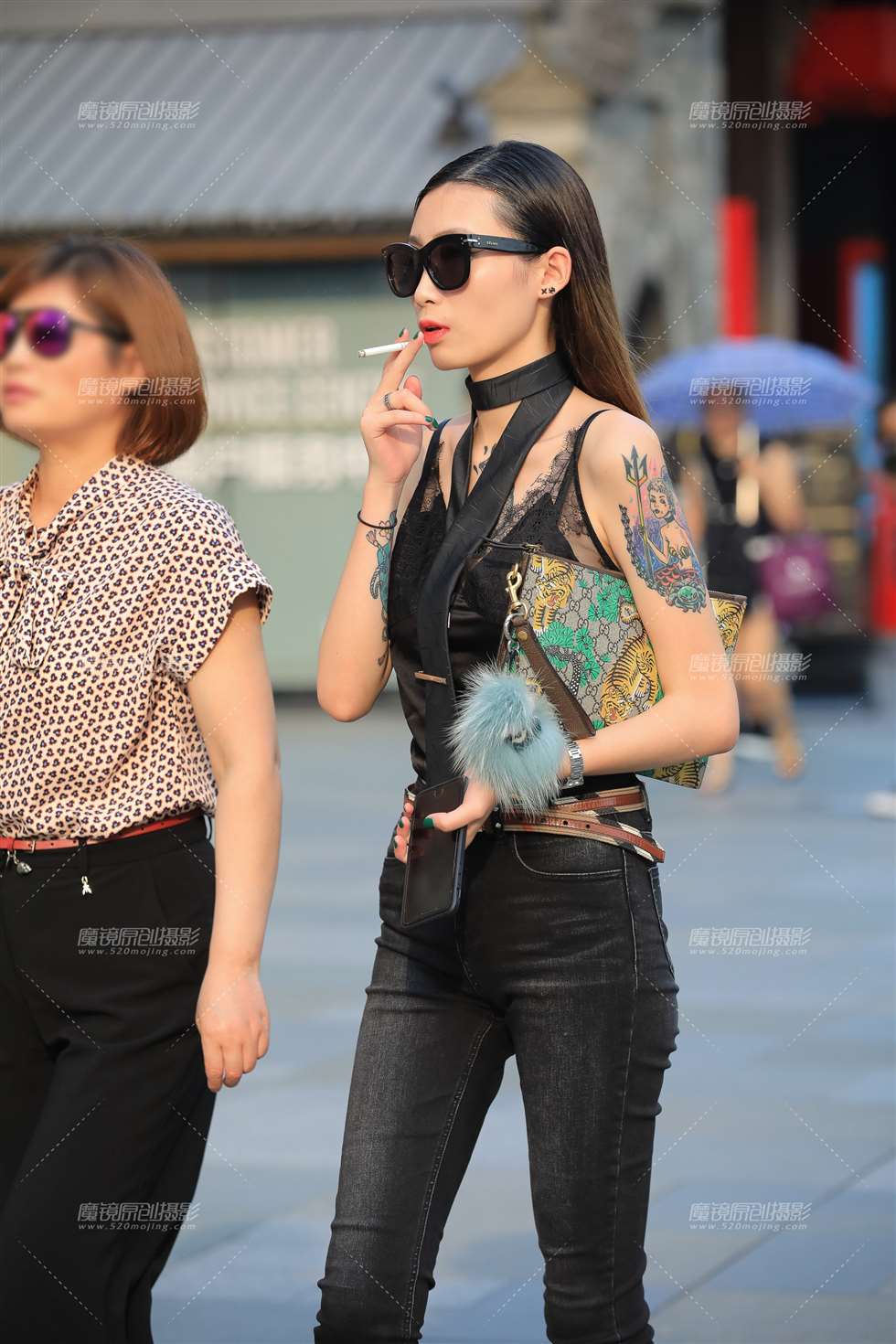 图片[5]-她应该有很多的是非吧？-街拍流行馆