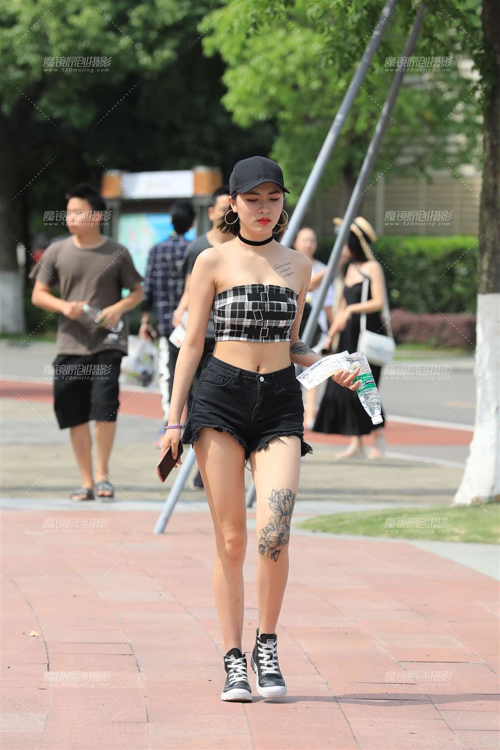 图片[4]-时髦女孩 白嫩肌肤-街拍流行馆