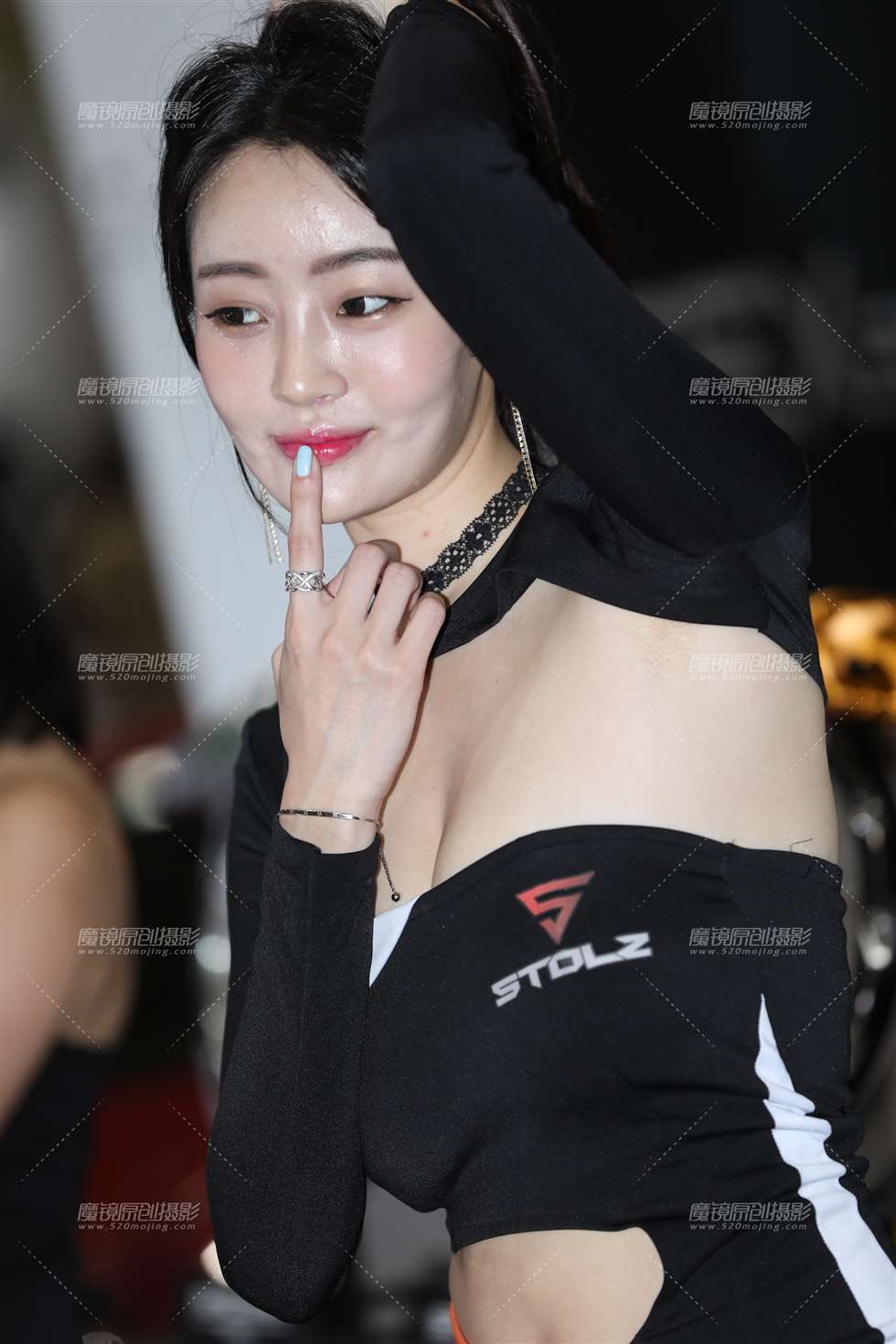 图片[3]-[辉辉韩国车展]身材如此妖娆的车模-街拍流行馆