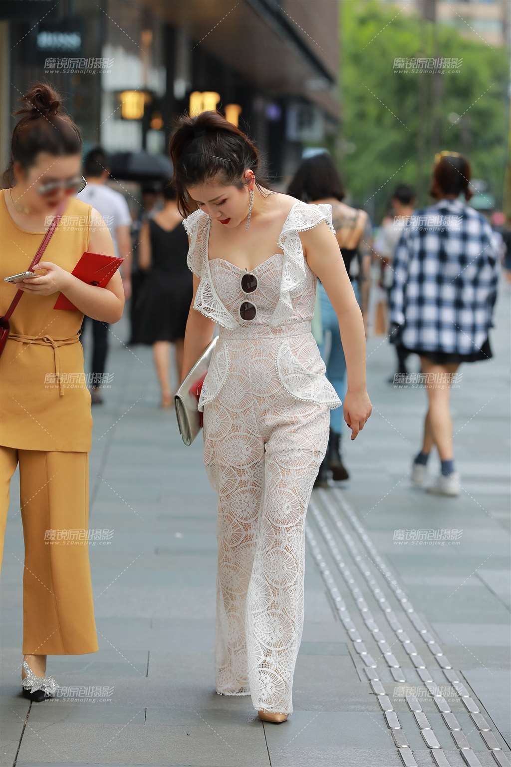 图片[5]-端庄的MEI**-街拍流行馆