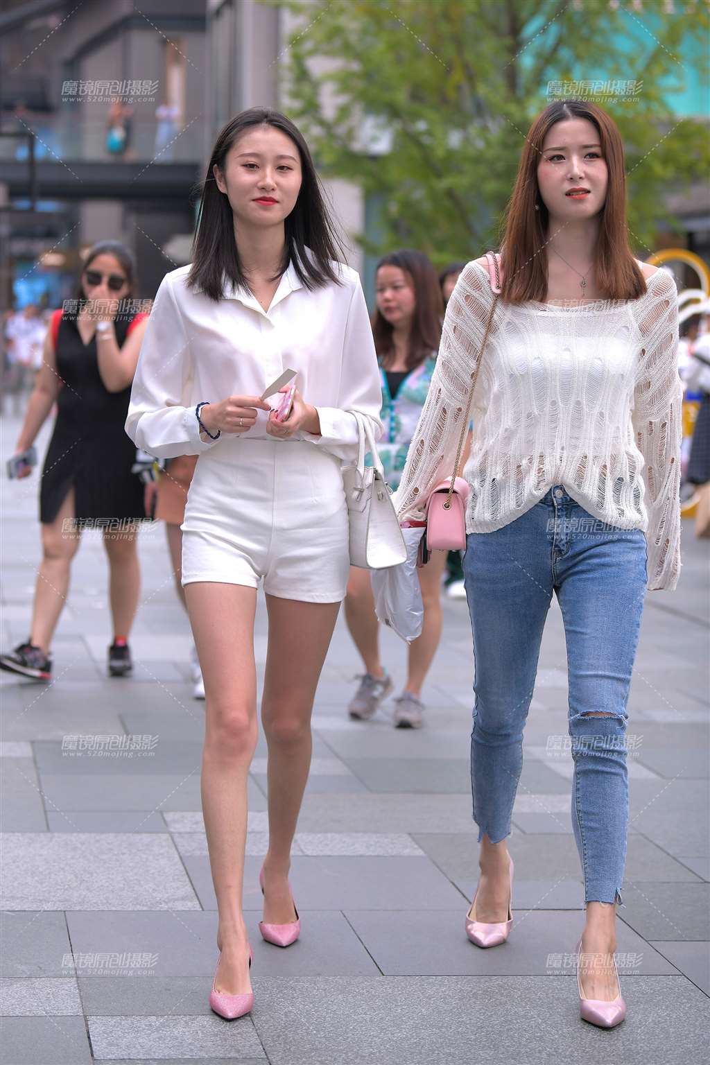 图片[3]-性感长腿小姐姐-街拍流行馆