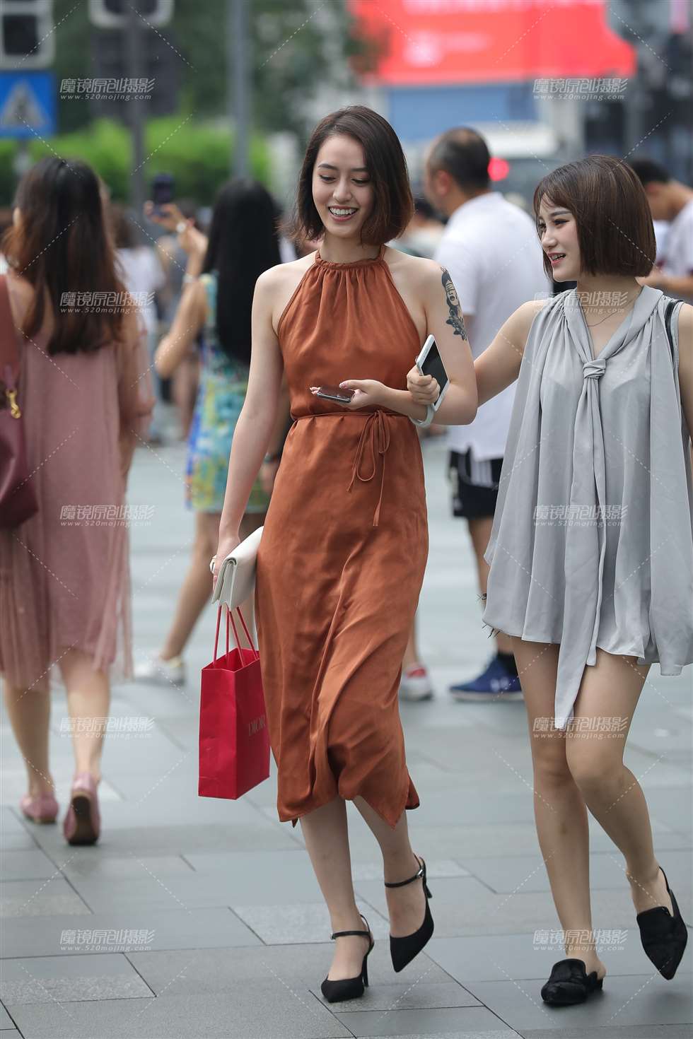 图片[1]-气质 甜美-街拍流行馆