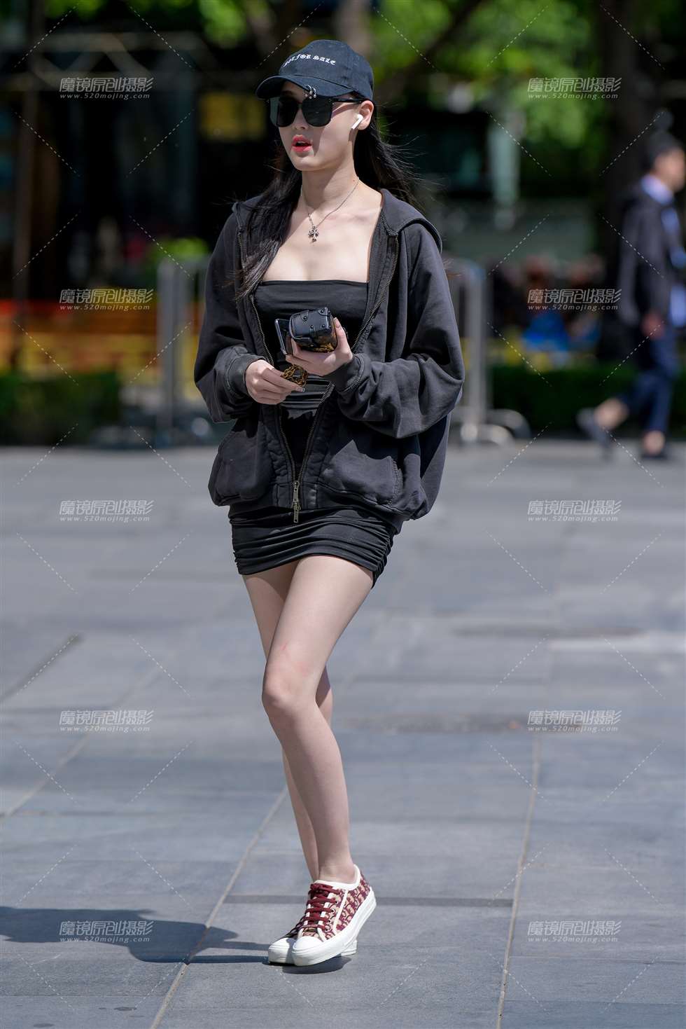 图片[1]-【红石赛贴】神秘小妹-街拍流行馆