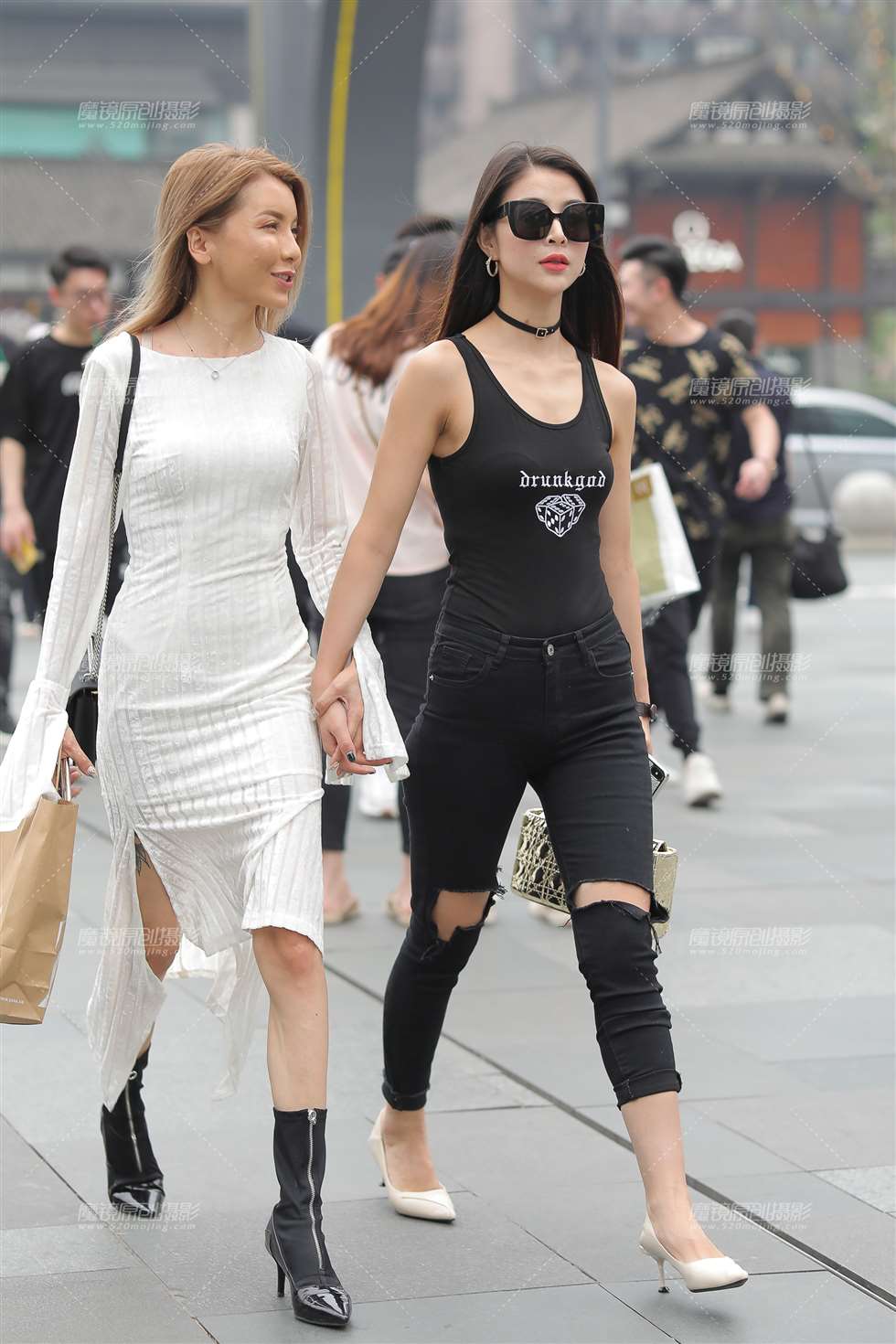 图片[5]-【凯恩赛贴】紧身牛仔勾勒出曲线美-街拍流行馆