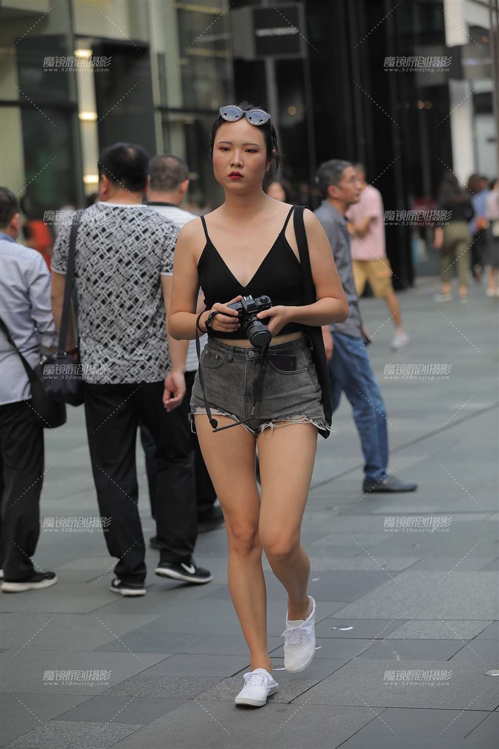 图片[4]-【凯恩赛贴】假期一个人出游-街拍流行馆
