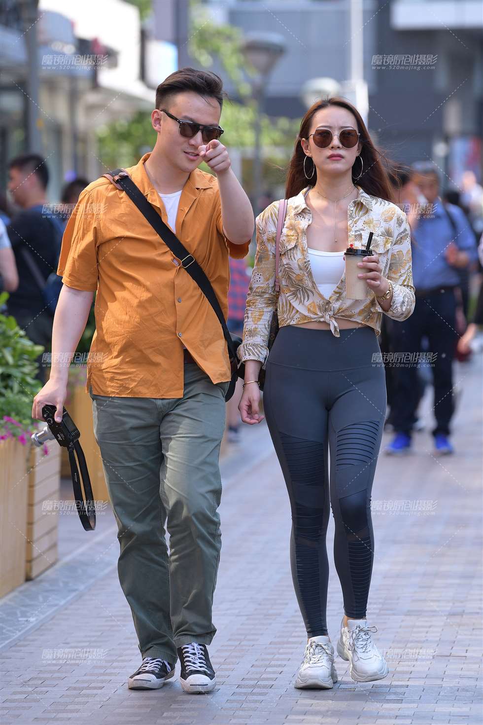 图片[1]-【街拍之魂赛帖】爱摄影的情侣-街拍流行馆