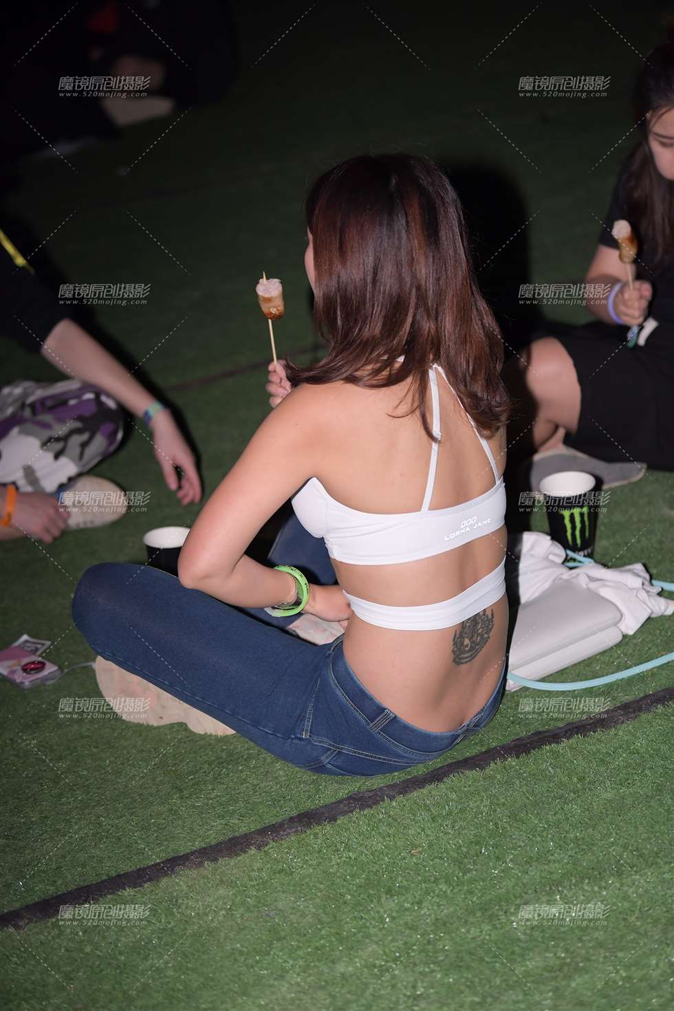 图片[4]-【红石赛帖】性感紧身裤美女-街拍流行馆