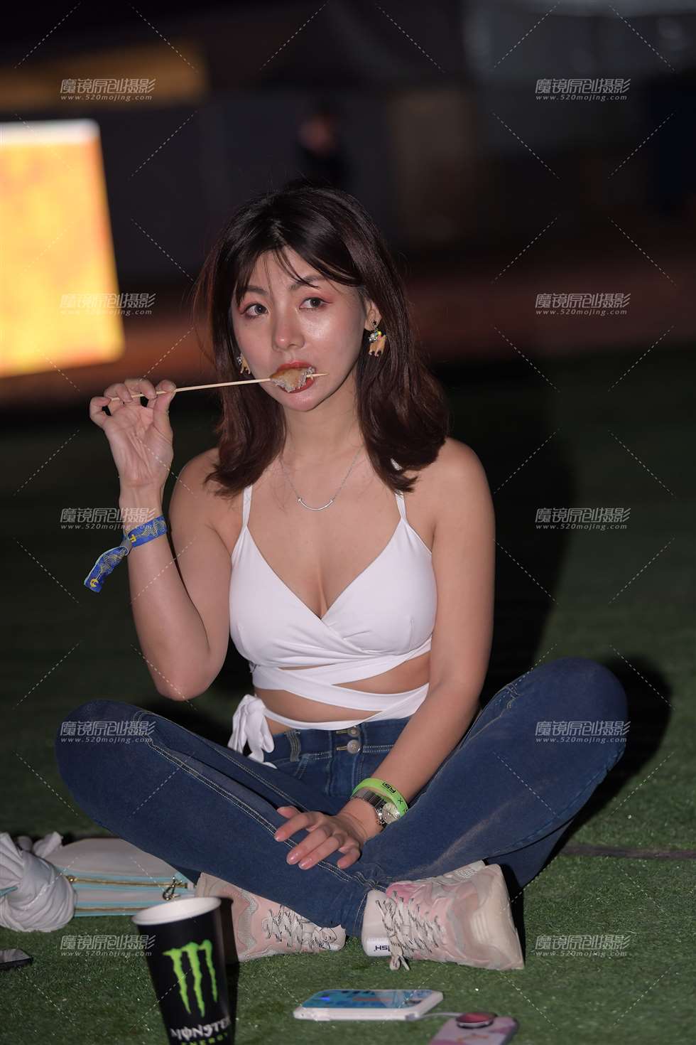 图片[5]-【红石赛帖】性感紧身裤美女-街拍流行馆