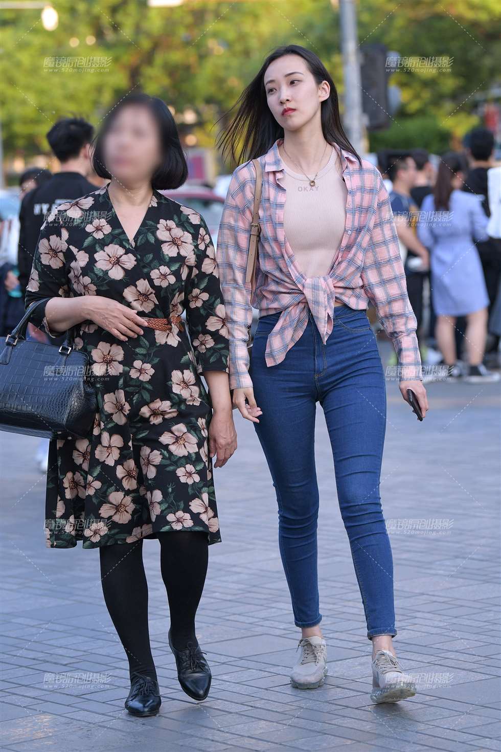 图片[5]-【街拍之魂赛帖】和妈妈在逛街-街拍流行馆
