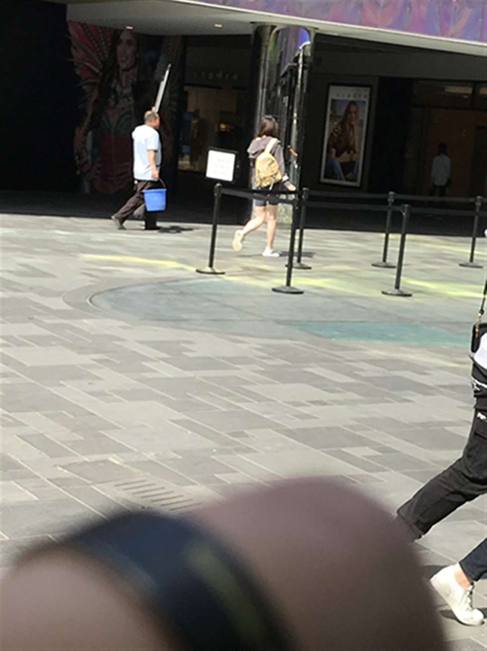 图片[3]-【红石赛贴】性感瑜伽裤美女-街拍流行馆