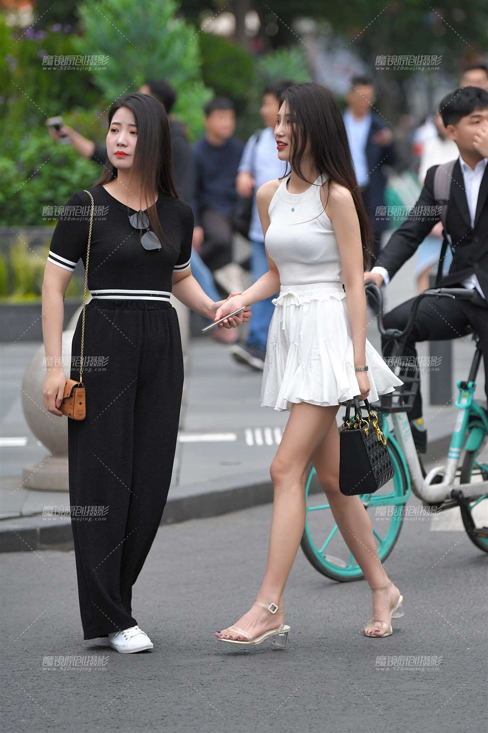 图片[4]-迎面走来，就像一道风景-街拍流行馆