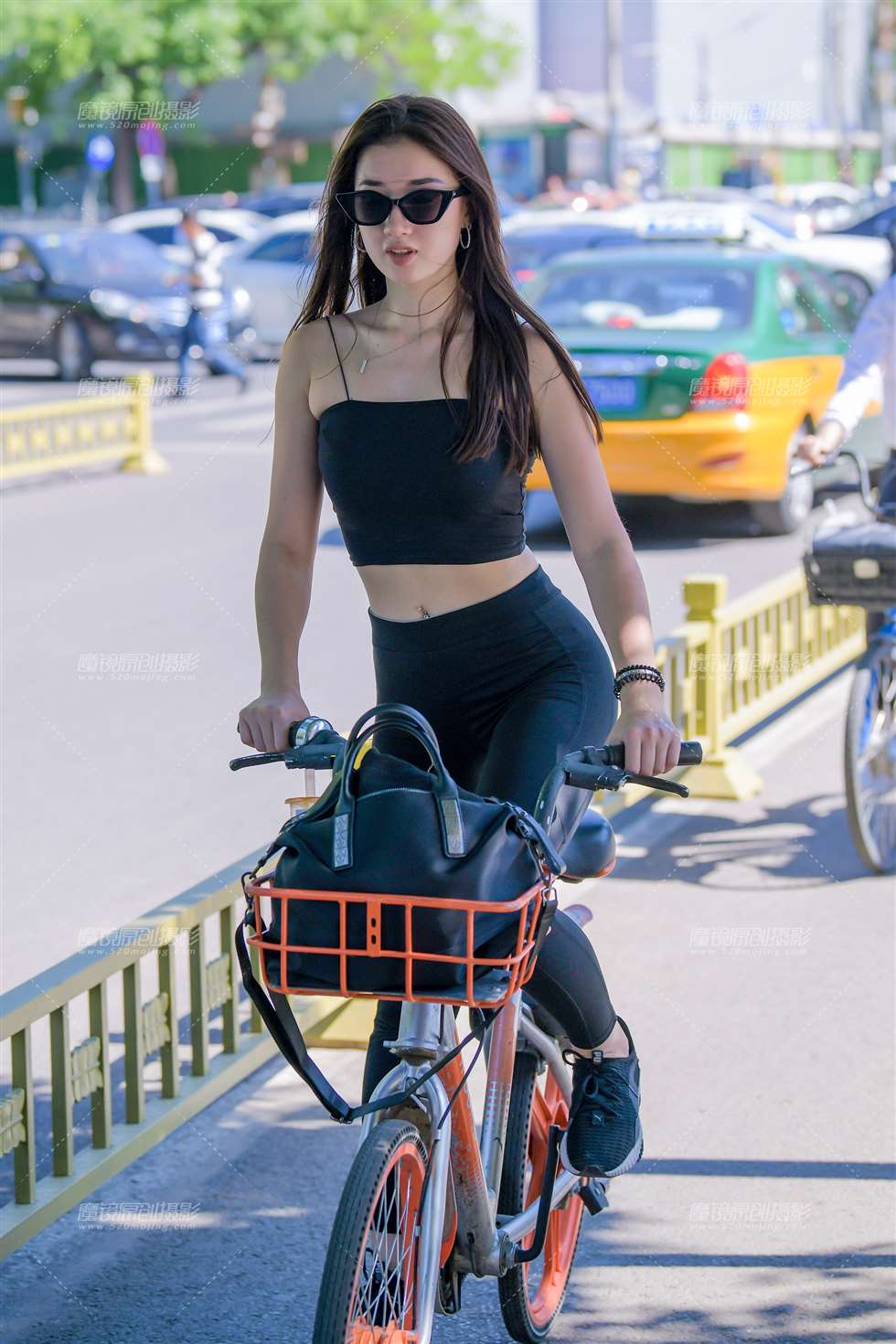 图片[5]-【红石赛帖】单车美女-街拍流行馆