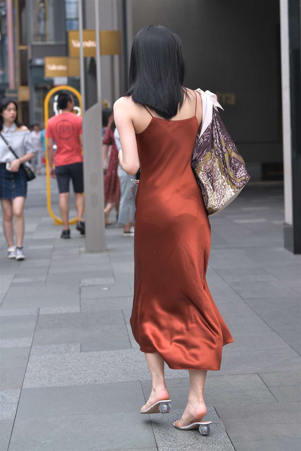 图片[2]-【视觉冲击赛贴】好喜欢这种女人，说不出的感觉-街拍流行馆