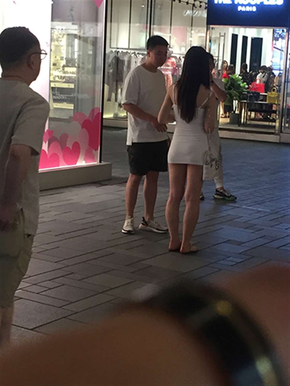 图片[3]-【红石赛帖】夜拍搭讪包臀裙**-街拍流行馆