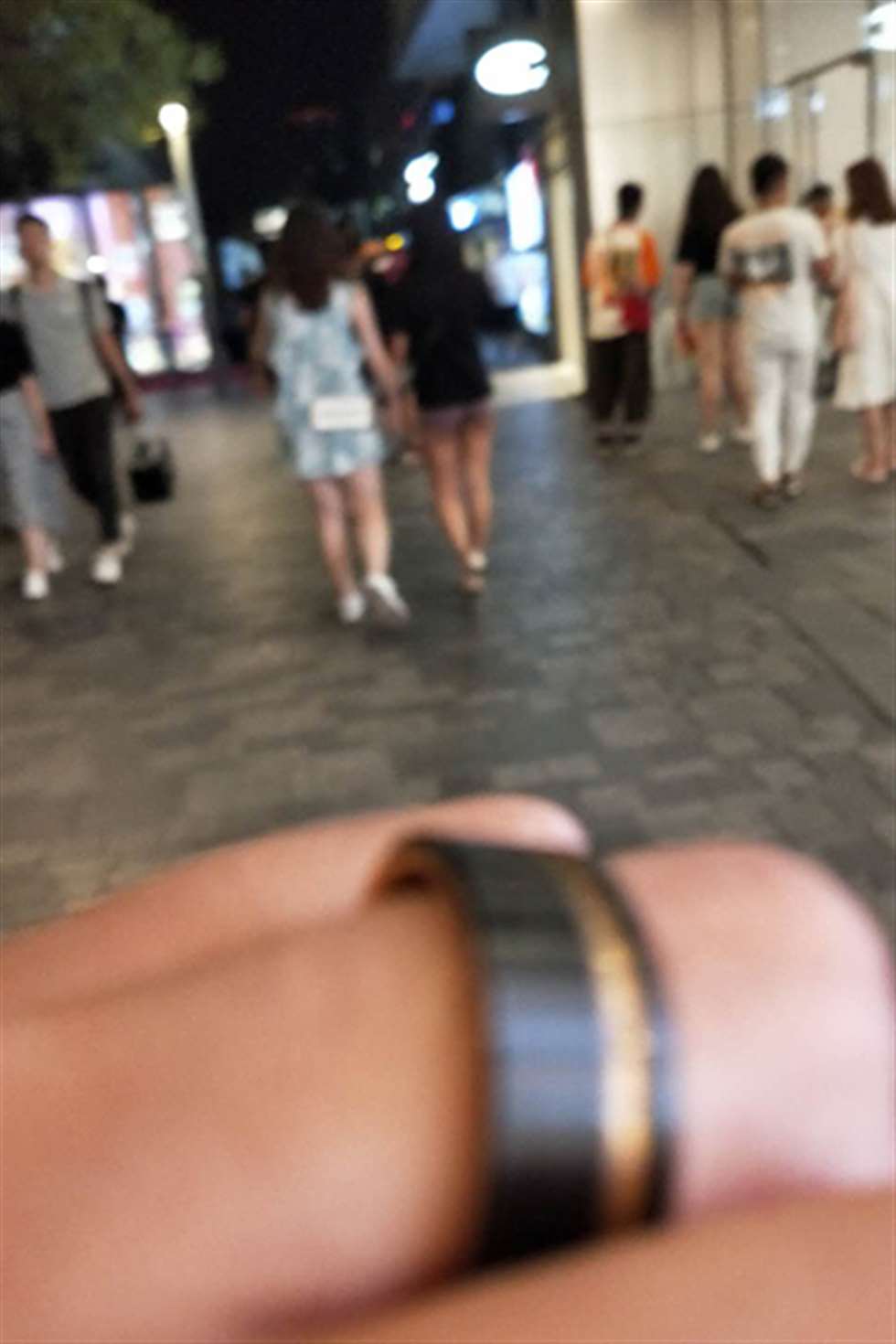 图片[3]-【街拍之魂赛帖】性感紫色小短裤-街拍流行馆