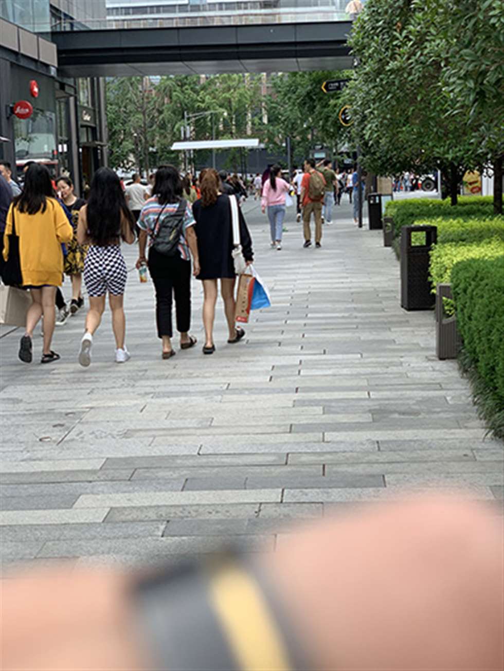 图片[3]-【视觉冲击赛贴】搭讪超级翘臀美眉-街拍流行馆