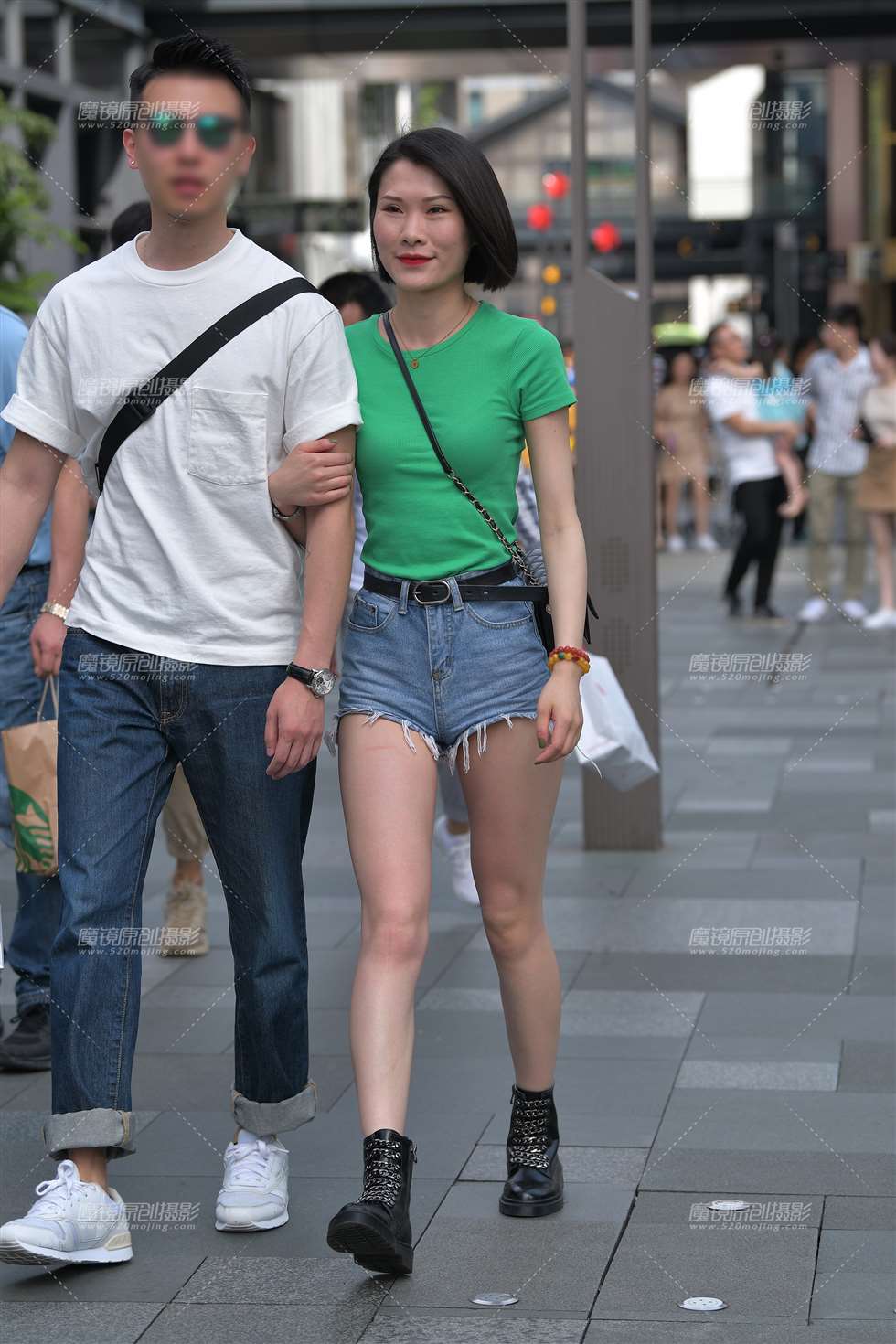 图片[1]-【视觉冲击赛贴】我也想找个爱穿热裤的女友-街拍流行馆