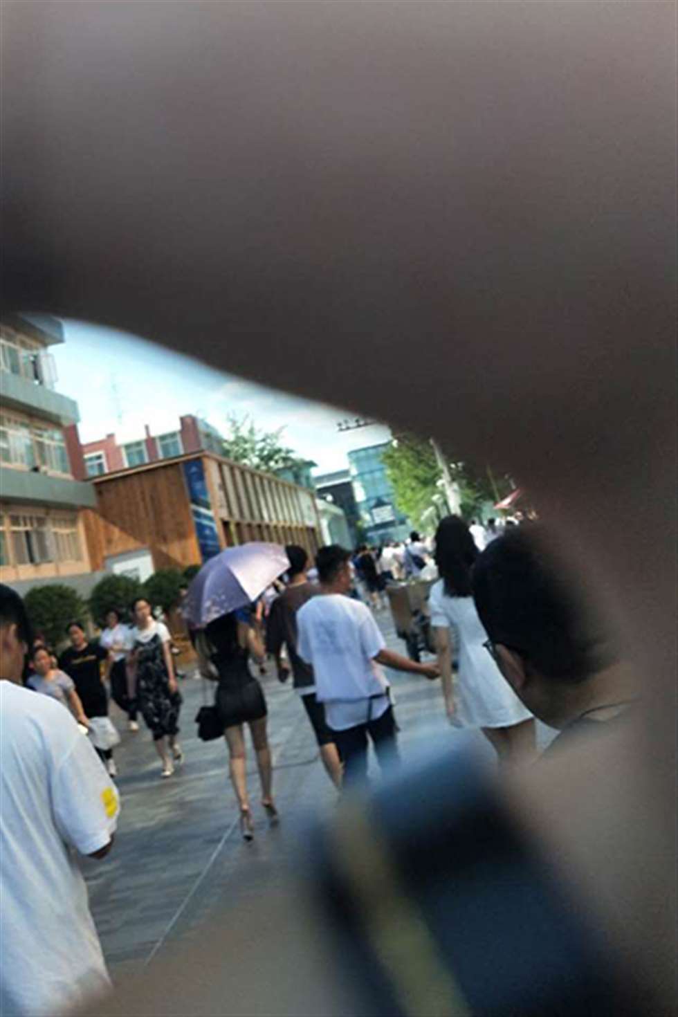 图片[3]-【街拍之魂赛帖】蜂腰包臀美女-街拍流行馆