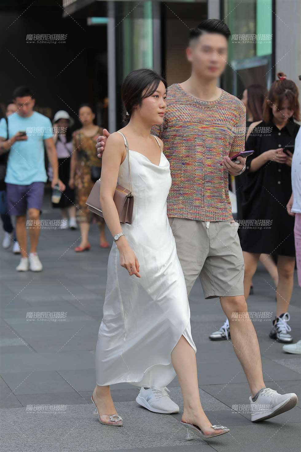 图片[5]-【凯恩赛贴】女人味十足的连衣裙-街拍流行馆