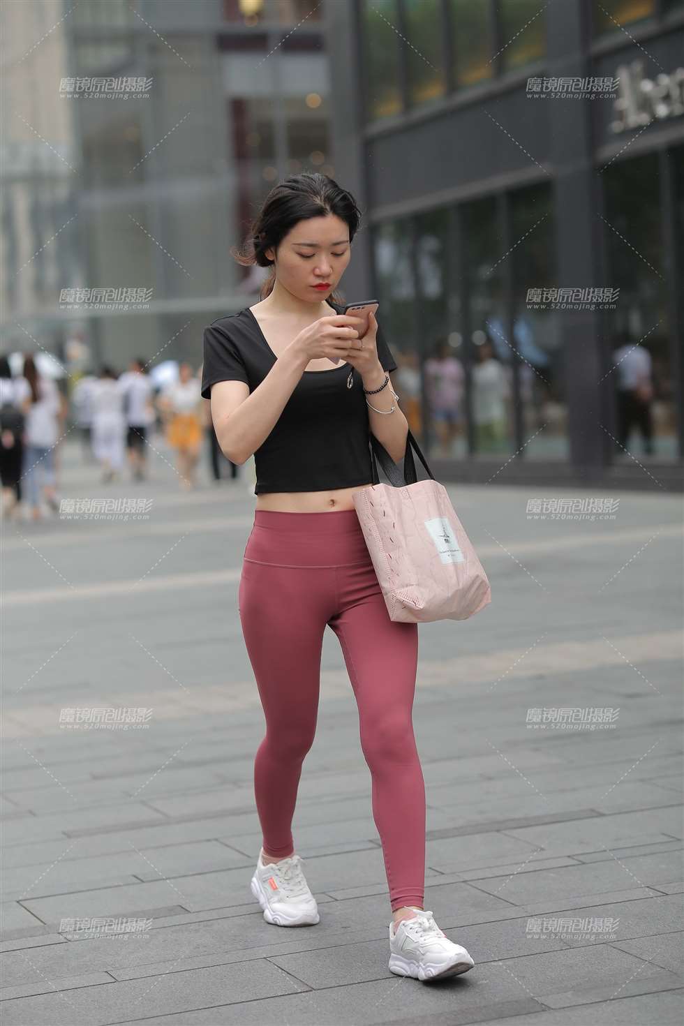 图片[5]-【凯恩赛贴】瑜伽裤小妹-街拍流行馆