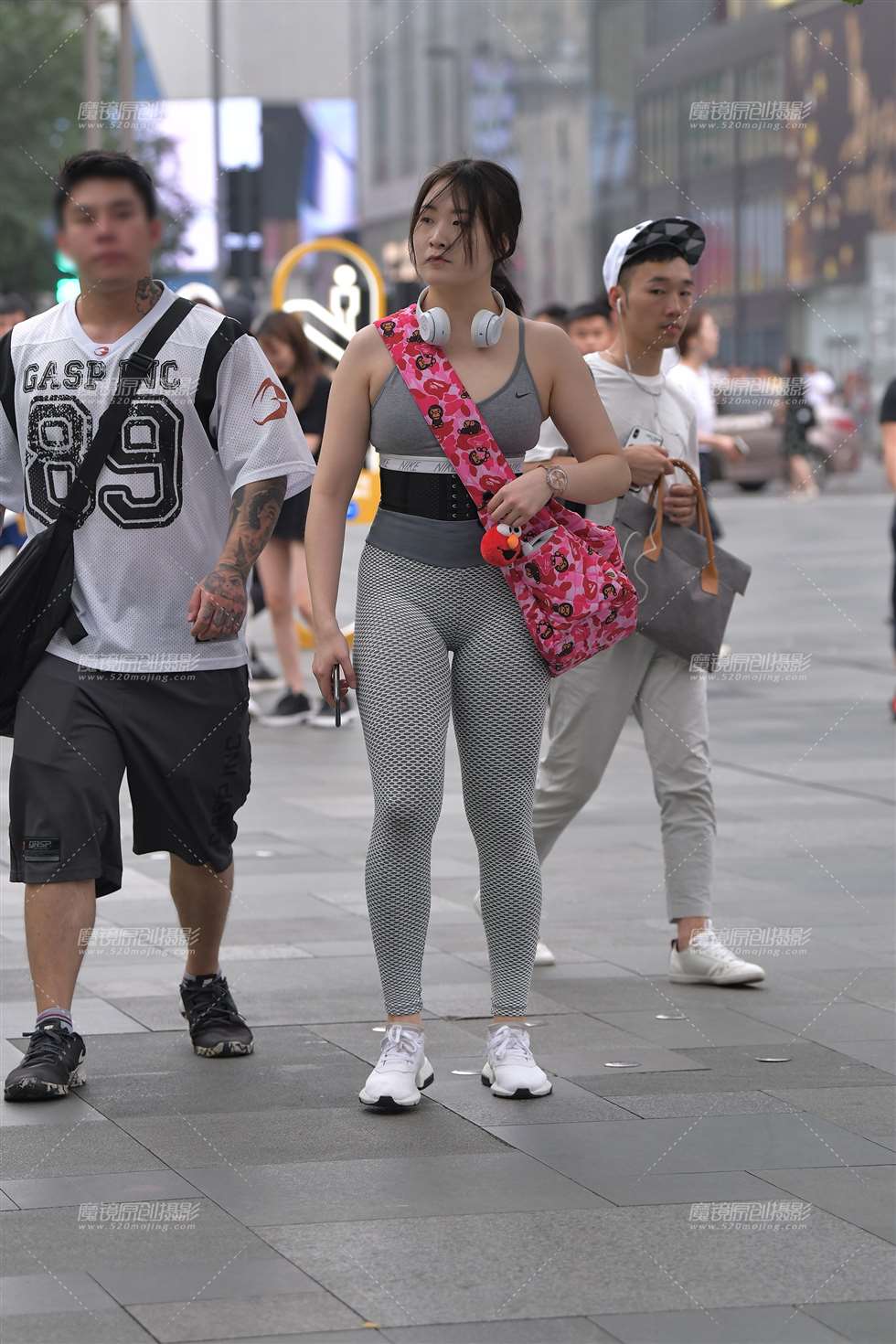 图片[5]-【视觉冲击赛贴】这妹子，相当给力，为你点赞-街拍流行馆