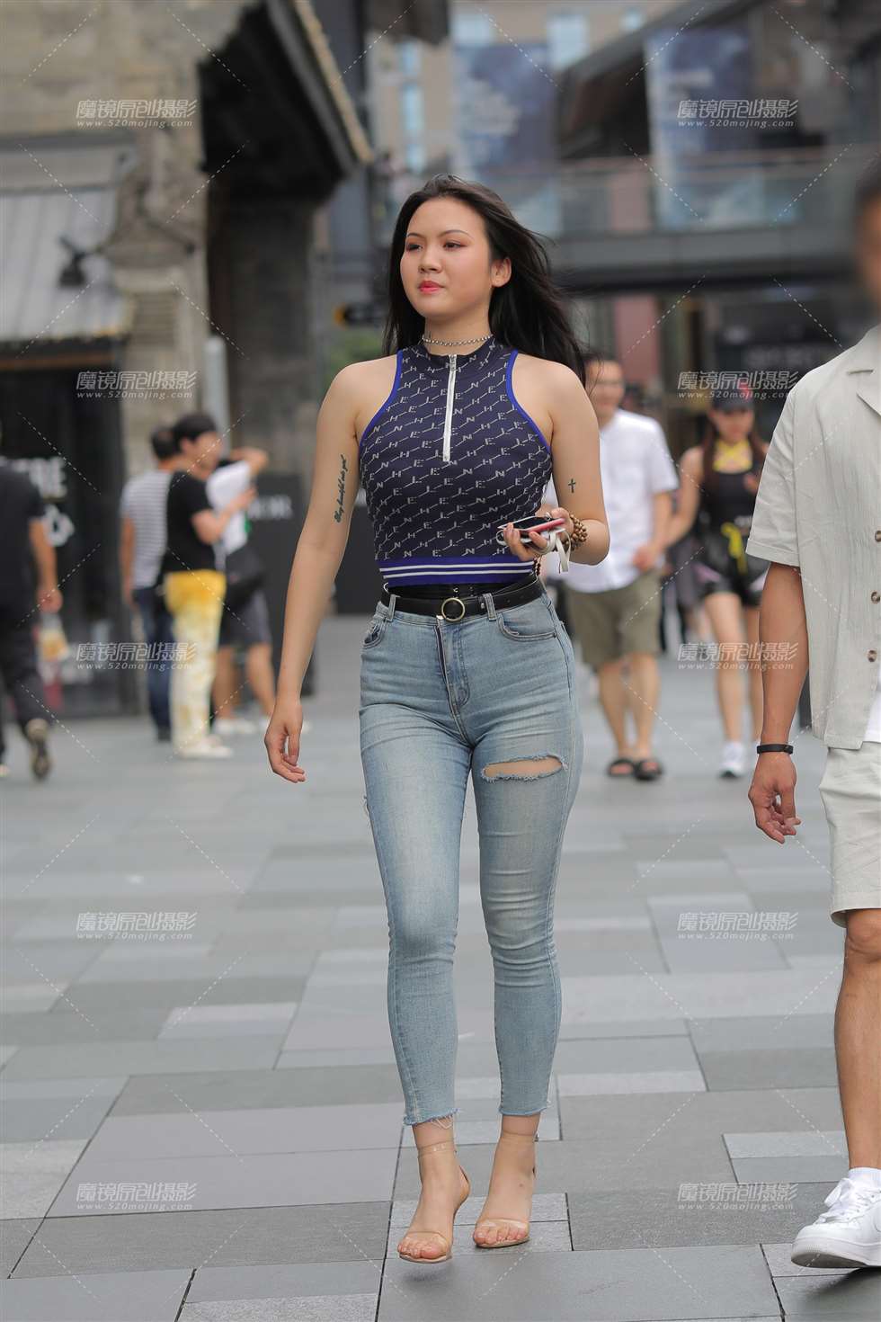 图片[4]-【凯恩赛贴】饱满圆润的紧牛-街拍流行馆