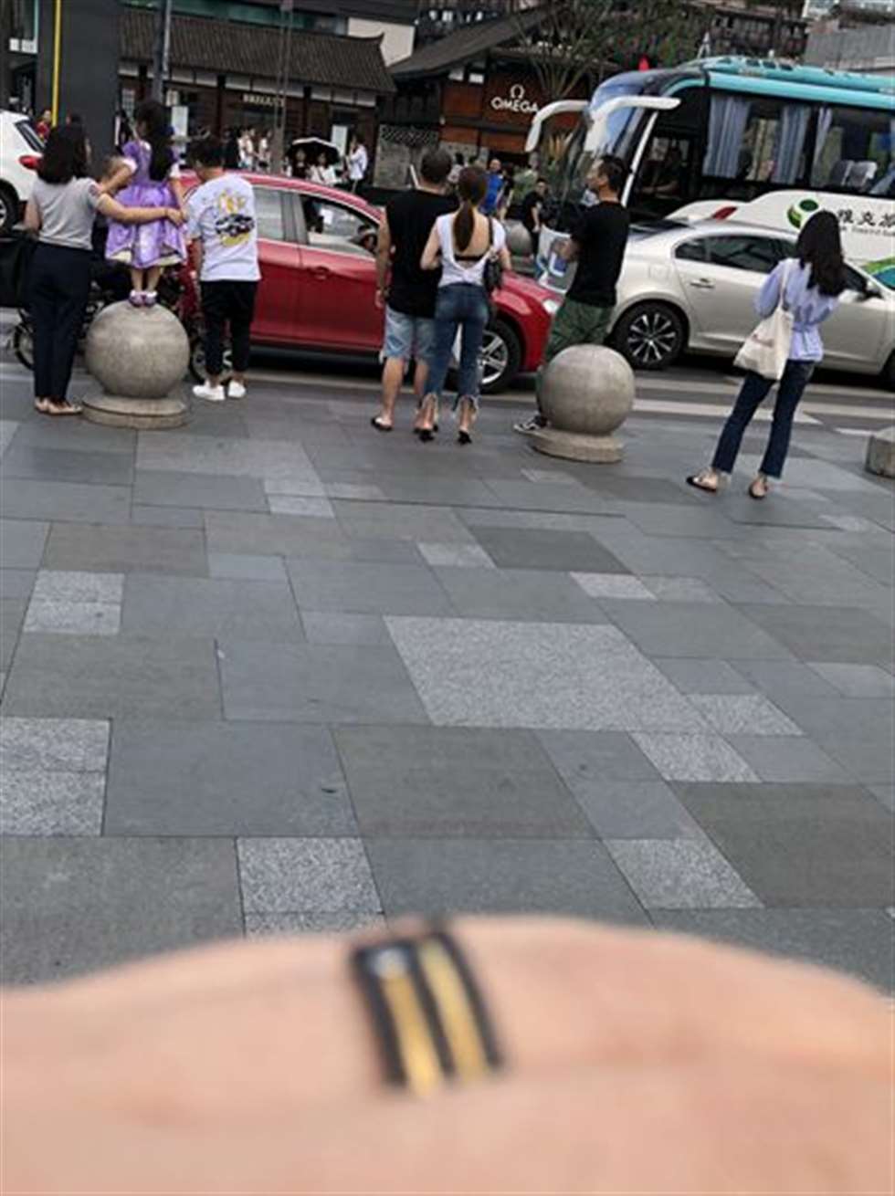 图片[3]-【神摄手赛帖】性感美妇-街拍流行馆