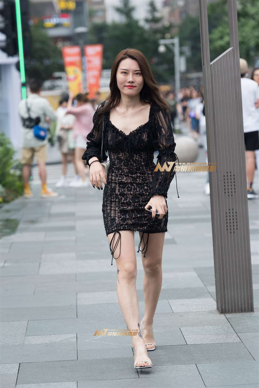 图片[3]-包臀裙美女-街拍流行馆