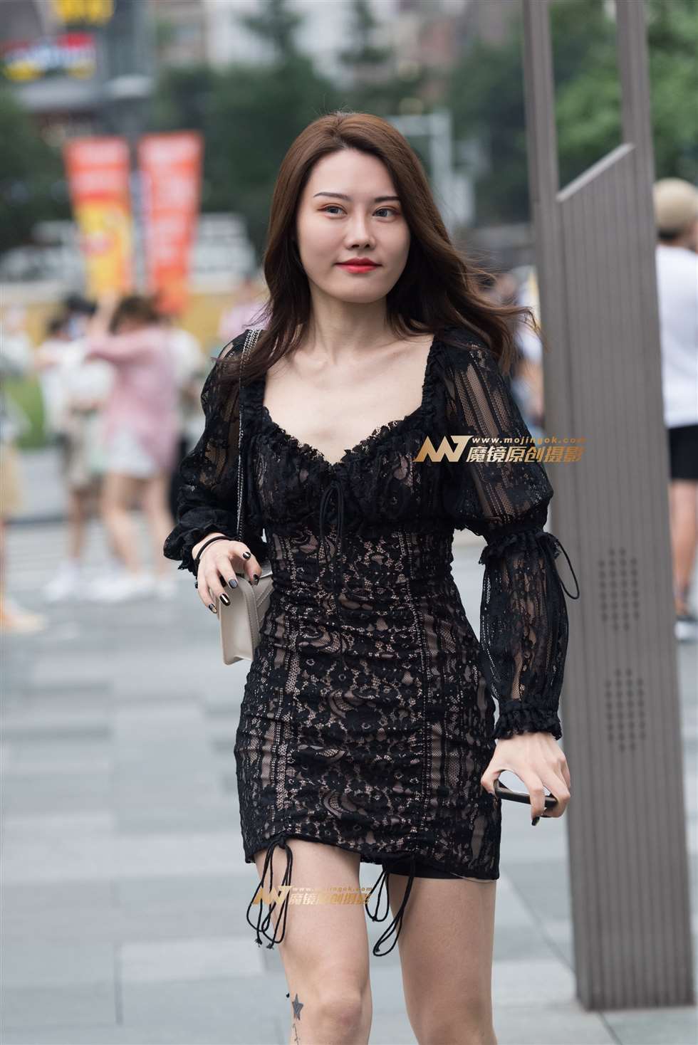 图片[5]-包臀裙美女-街拍流行馆