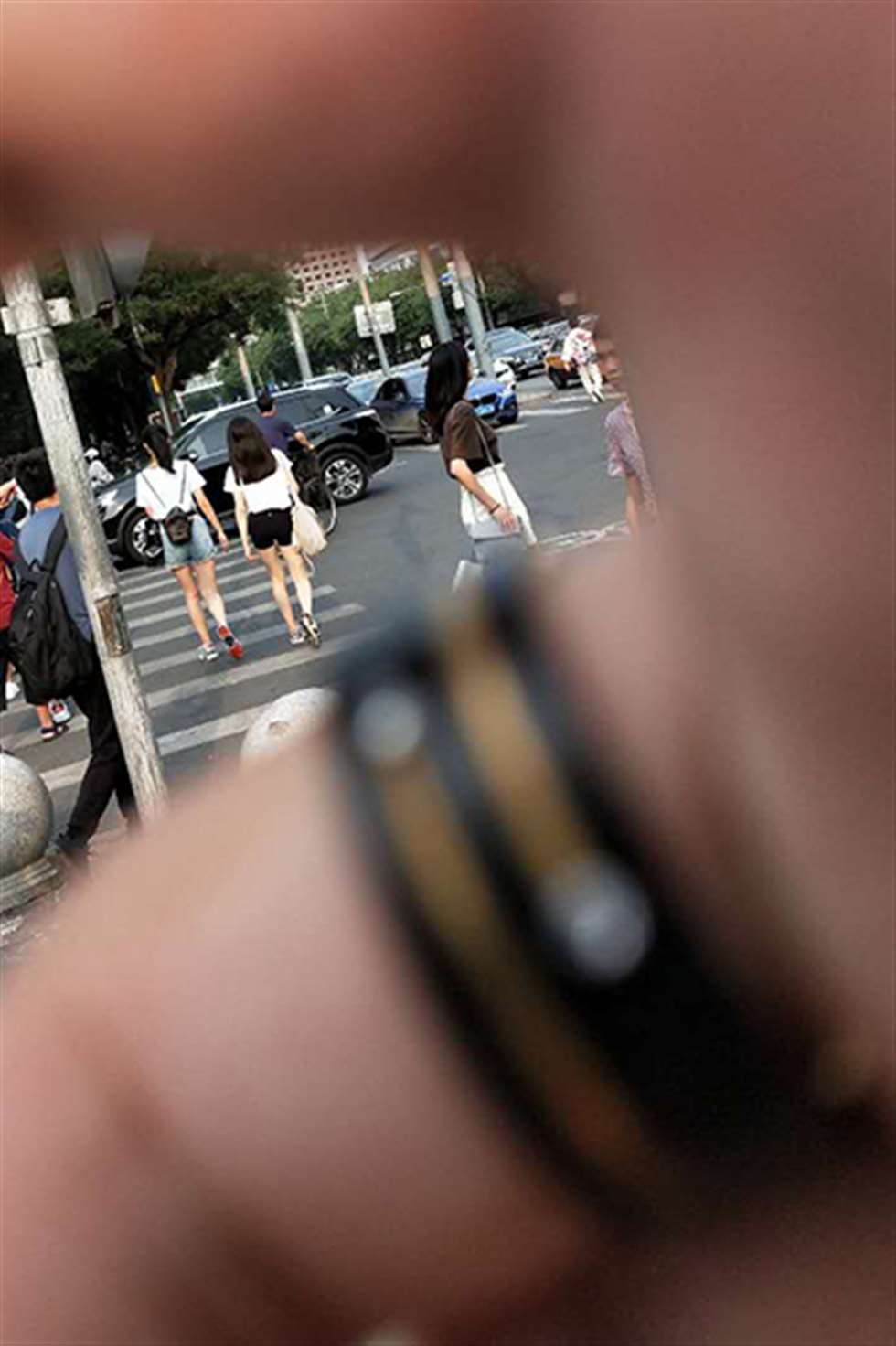 图片[3]-【街拍之魂赛帖】清新紧身短裤小姐姐-街拍流行馆