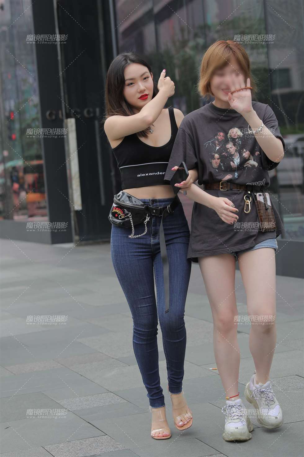 图片[1]-【凯恩赛贴】极品紧牛美眉-街拍流行馆