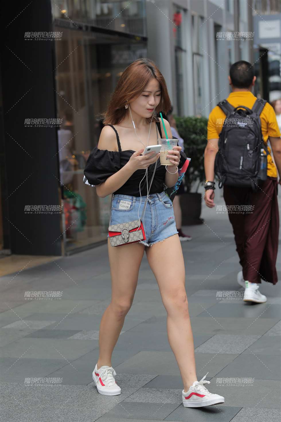 图片[4]-【凯恩赛贴】超短热裤小妹-街拍流行馆