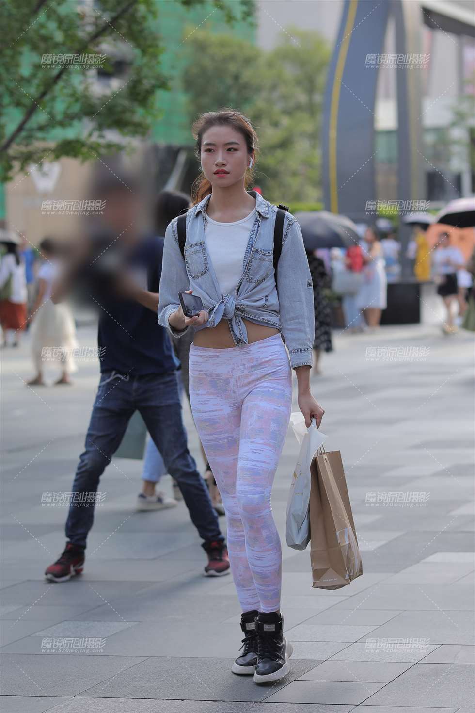 图片[4]-【凯恩赛贴】阳光靓丽活泼的健身女孩-街拍流行馆