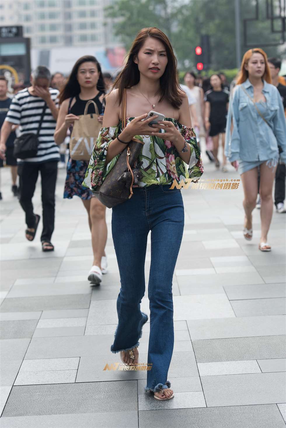 图片[4]-牛仔裤美女-街拍流行馆