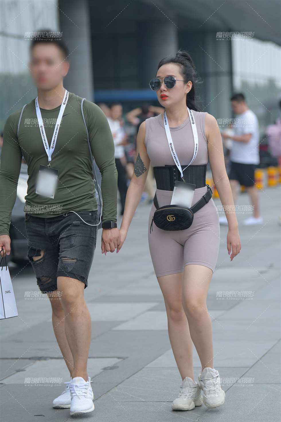 图片[4]-【街拍之魂赛帖】丰臀紧身**-街拍流行馆