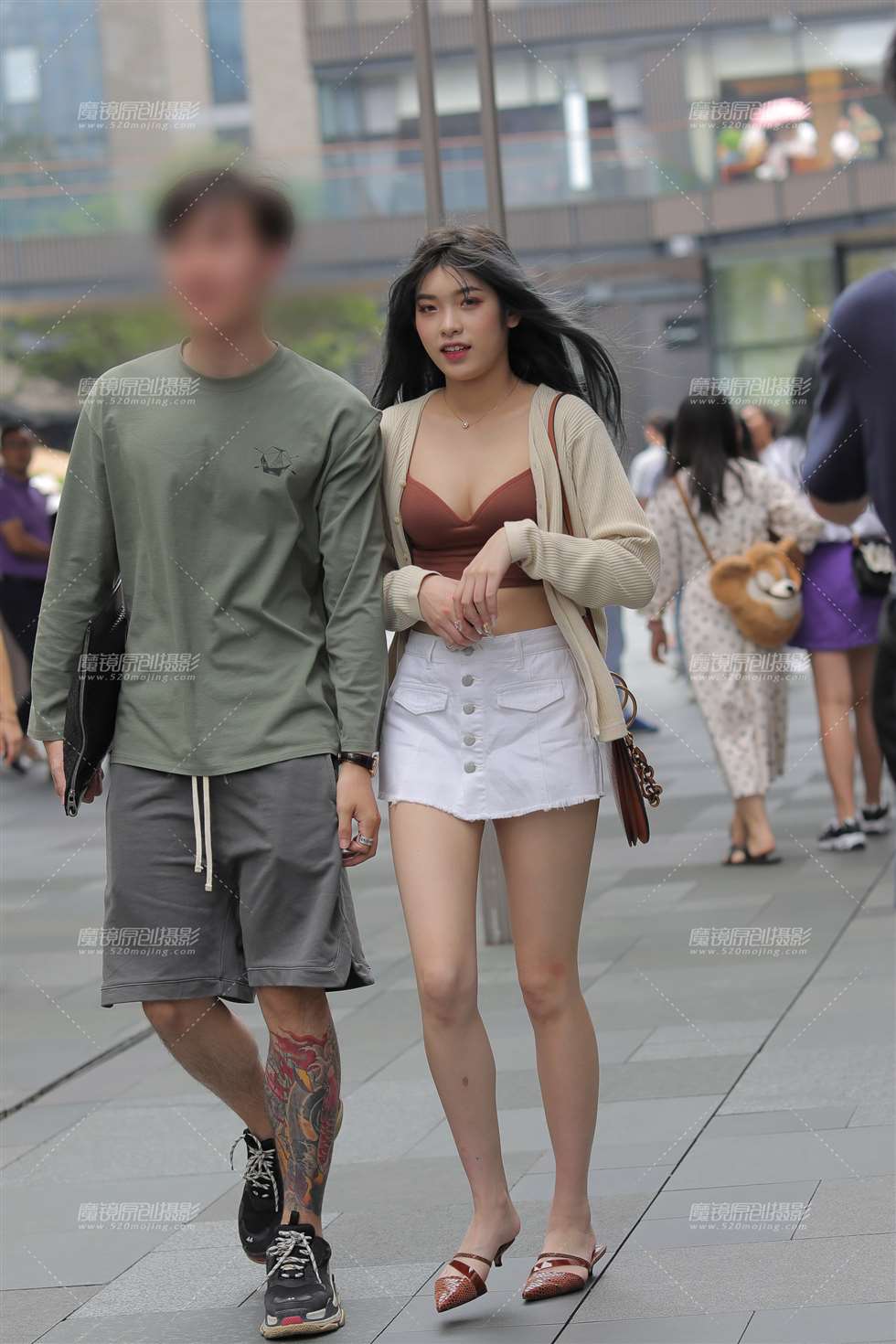 图片[4]-【凯恩赛贴】长腿酥胸-街拍流行馆
