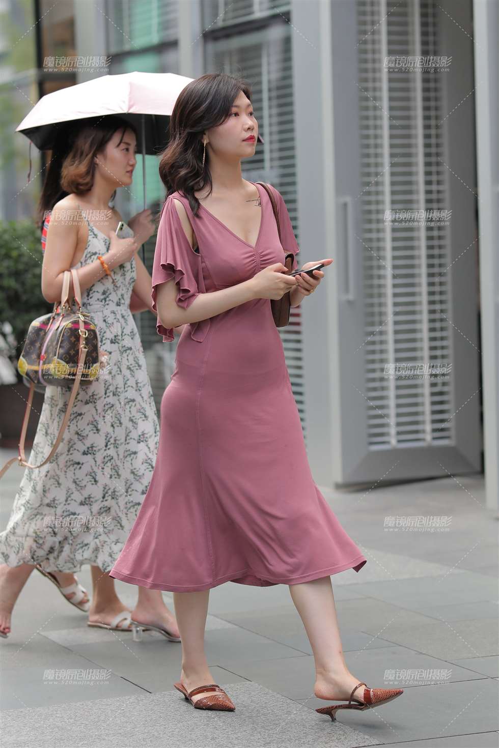 图片[1]-【凯恩赛贴】美**-街拍流行馆