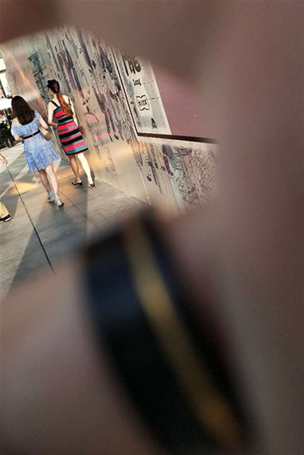 图片[3]-【街拍之魂赛帖】穿着时尚的美女-街拍流行馆