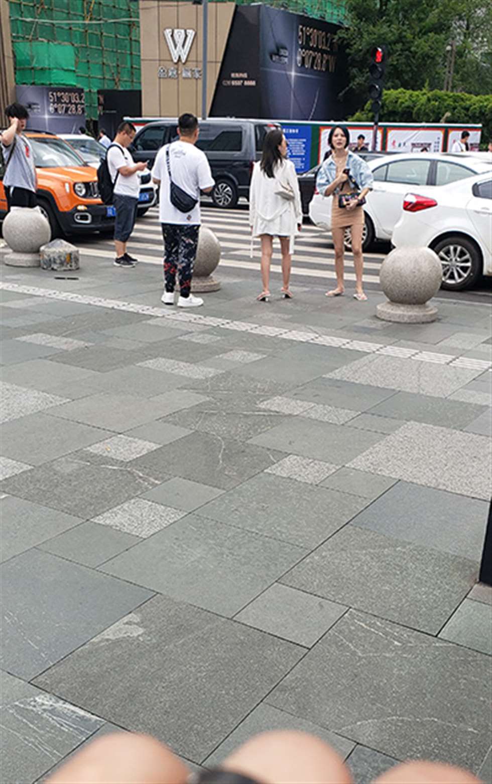 图片[3]-【凯恩赛贴】包臀裙-街拍流行馆