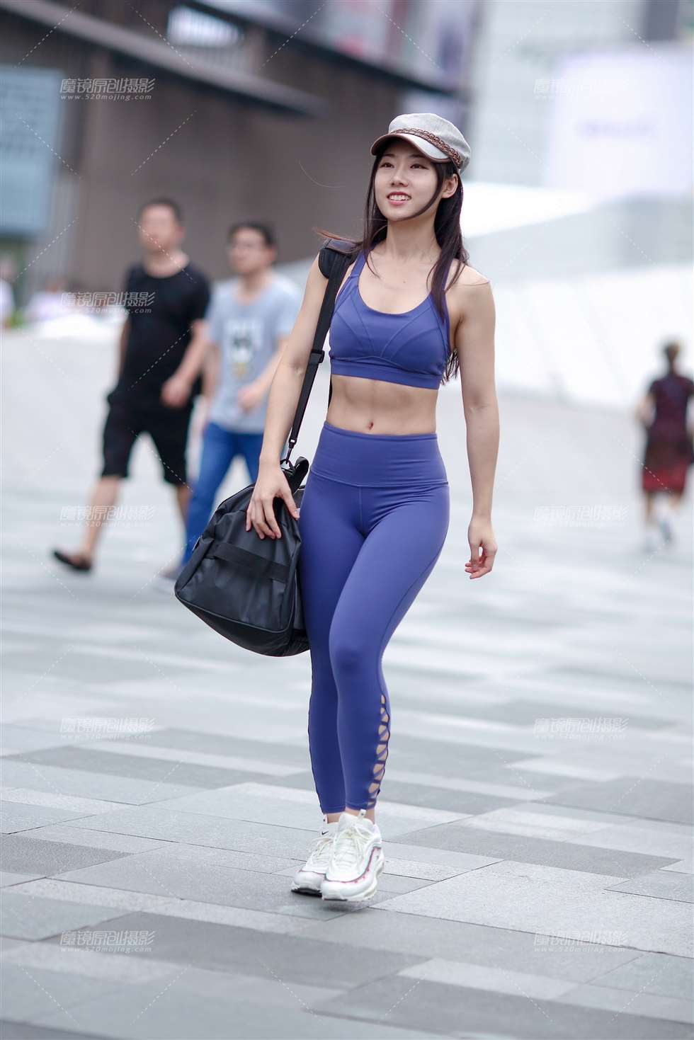 图片[4]-【视觉冲击赛贴】笑容甜美的女孩-街拍流行馆